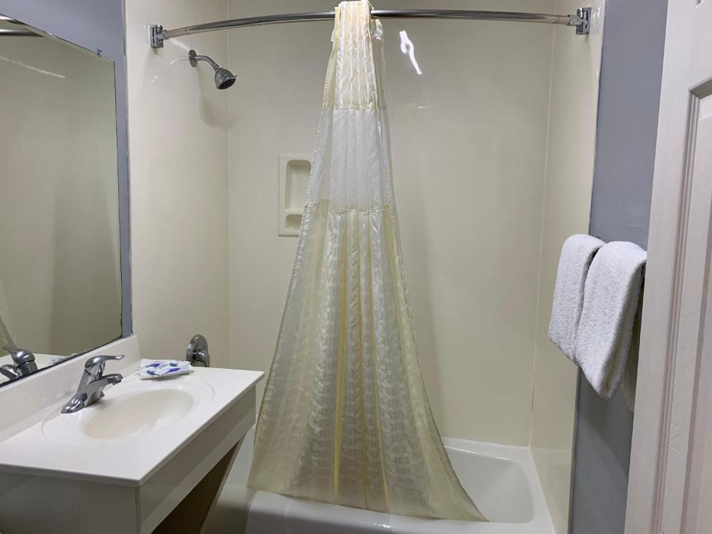 Standard Double Room with Two Double Beds - Non-Smoking interior
